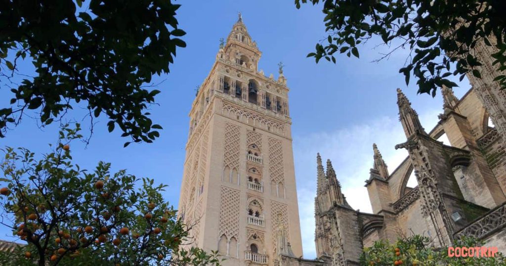 La Torre de La Giralda en Sevilla, España