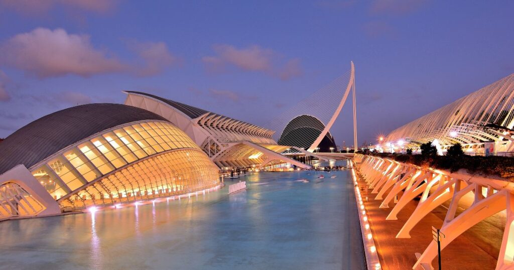 La Ciudad de las Artes y las Ciencias de Valencia, España - Uno de los lugares que ver en valencia en dos días