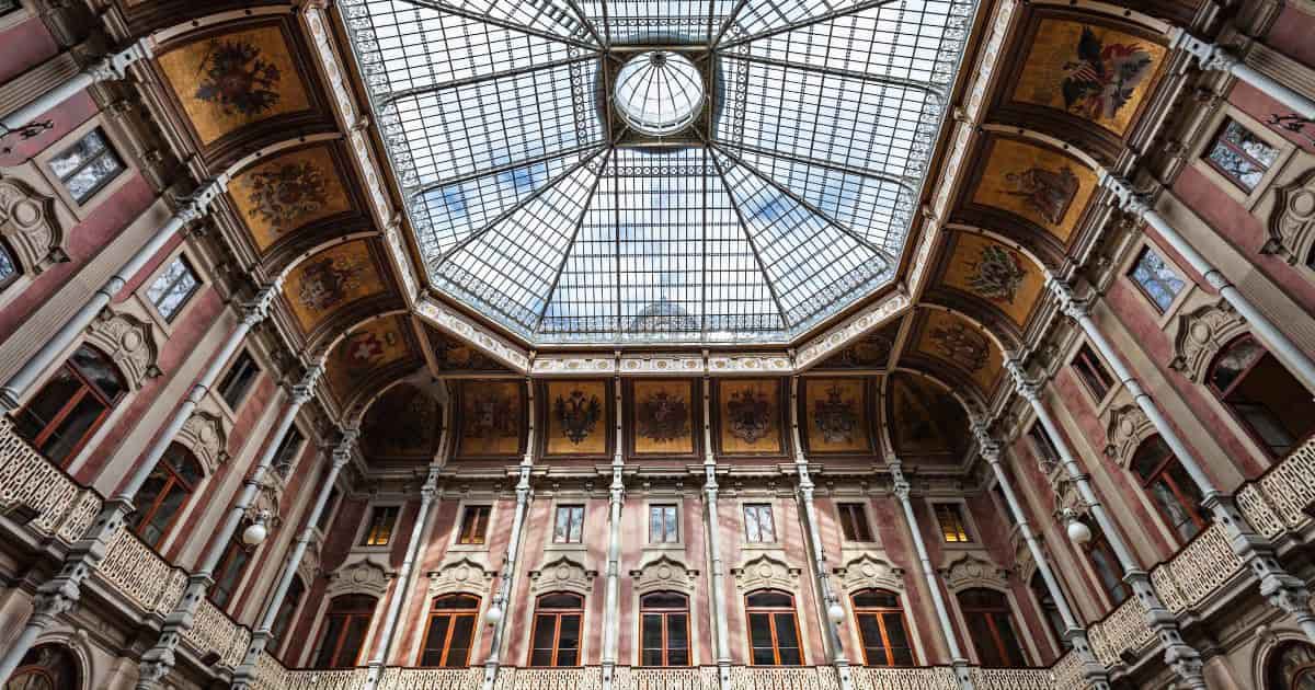 El palacio de la bolsa de Oporto, Portugal