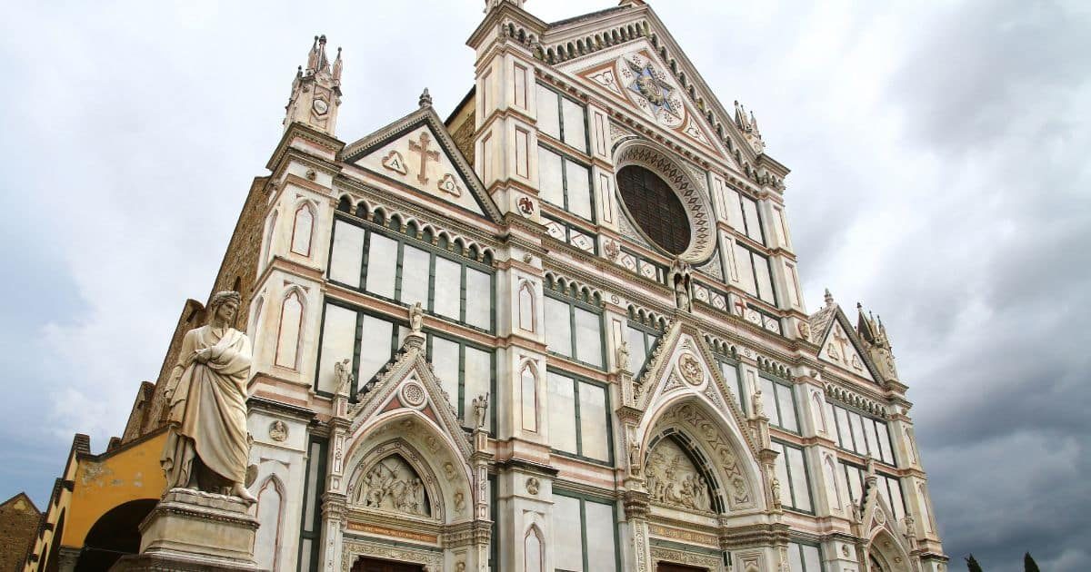 La Basílica de Santa Croce en Florencia, Italia