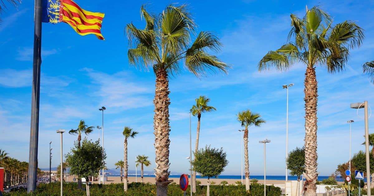 La Playa de la Malvarrosa, Valencia, España​