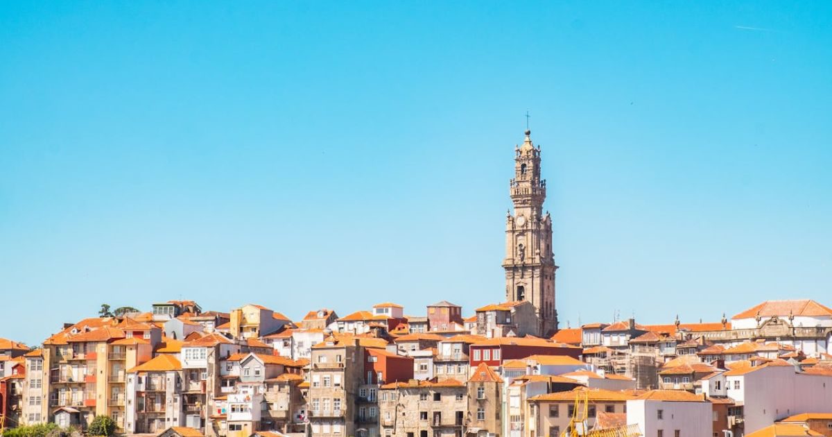 La Torre de los Clérigos en Oporto, Portugal